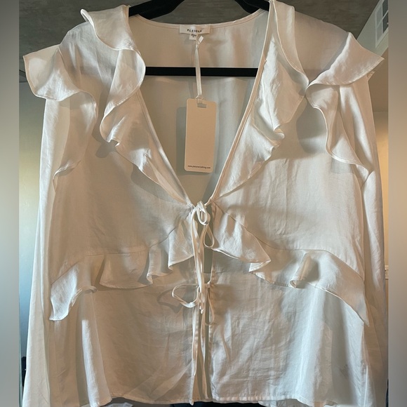 Pleione Cream Blouse - Picture 1 of 2